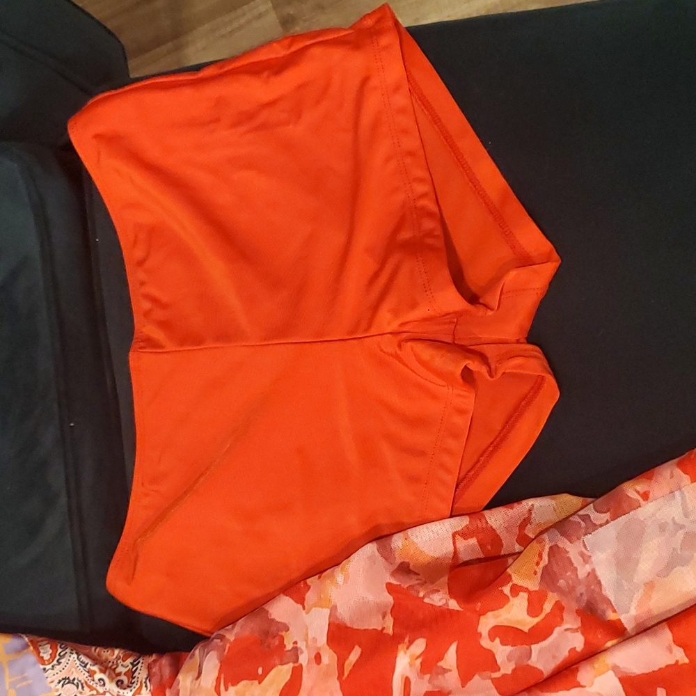Women’s Red Orange Printed Two-Piece Swim Set - Picture 4 of 8